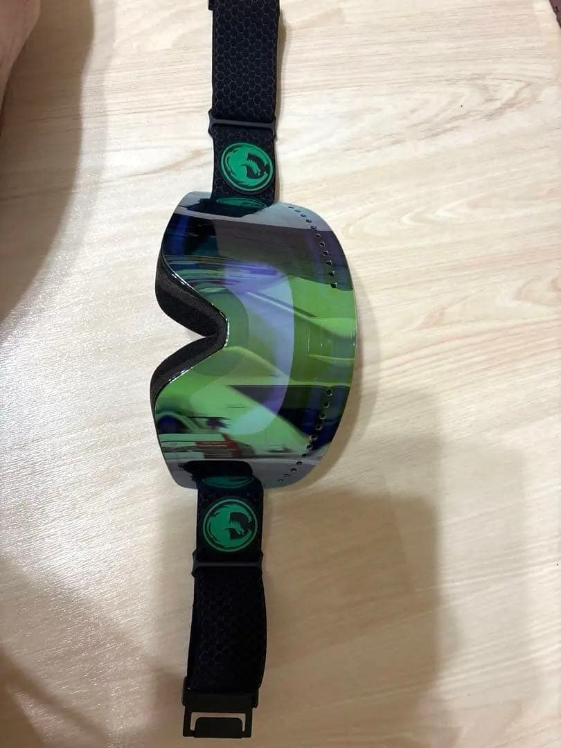 ドラゴン　ゴーグル