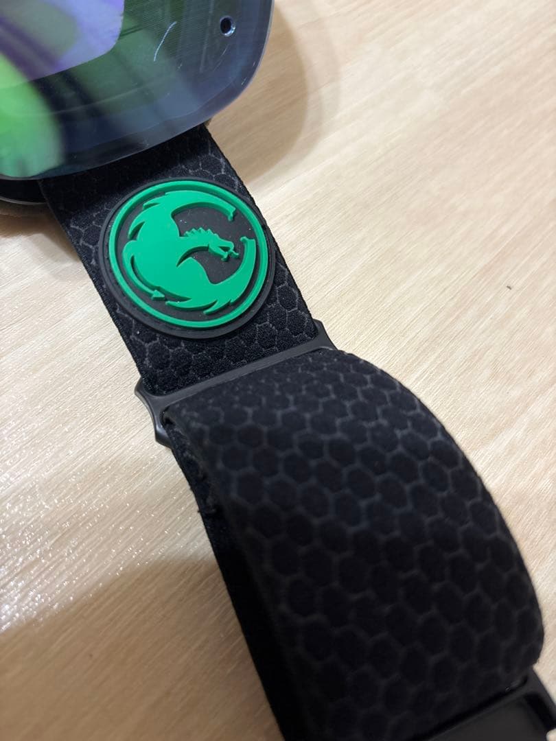 ドラゴン　ゴーグル