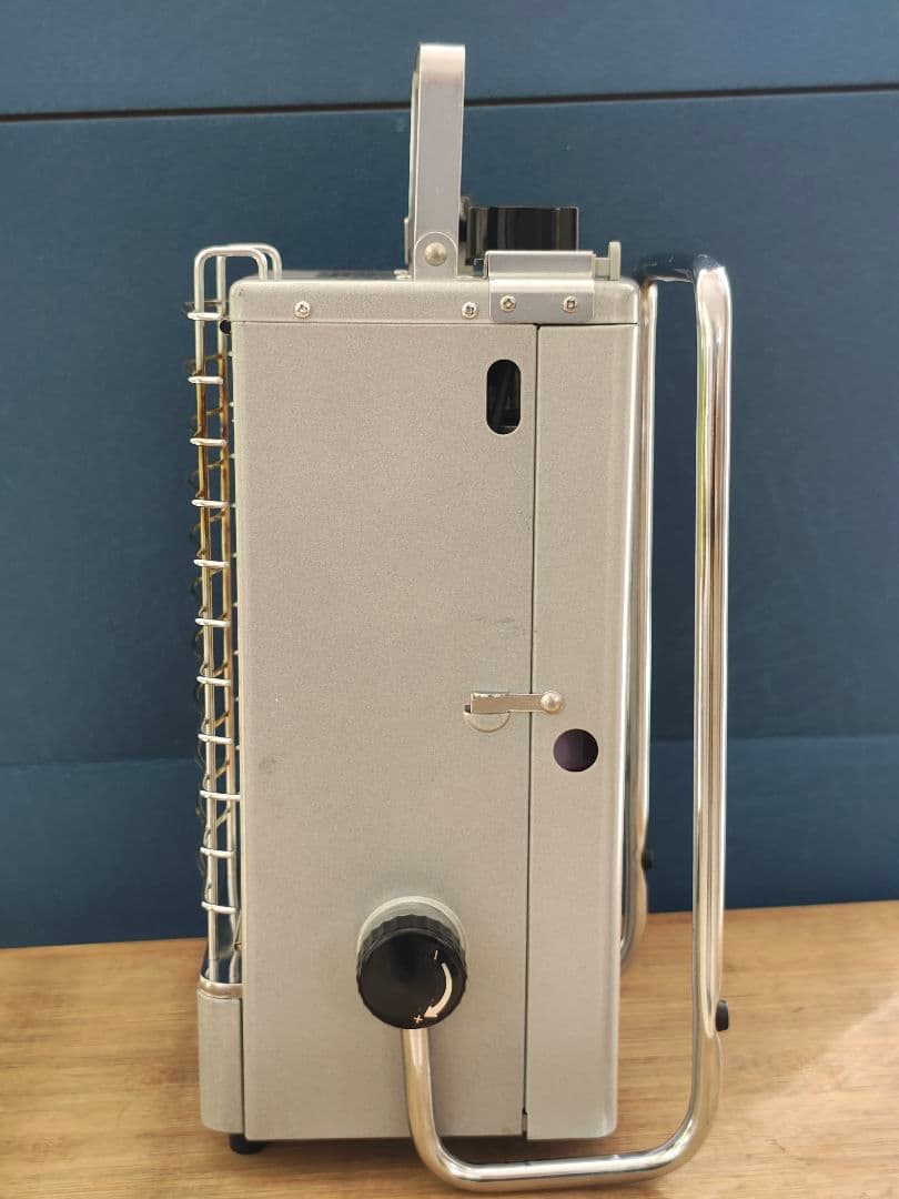 【希少・廃盤品】イワタニ カセットガスヒーター CB-8　美品