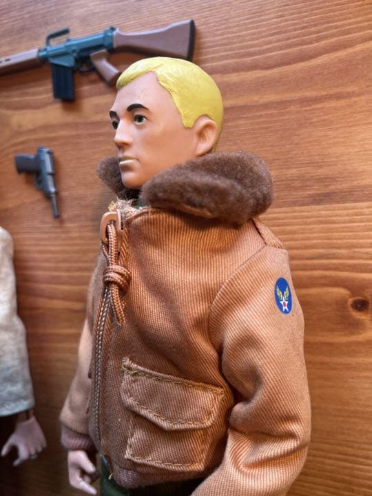 GIJOE（2体）＋GIジョー大図鑑