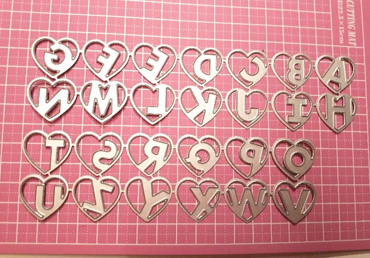 専用  期間限定特価☆　ハートの中にアルファベットダイ