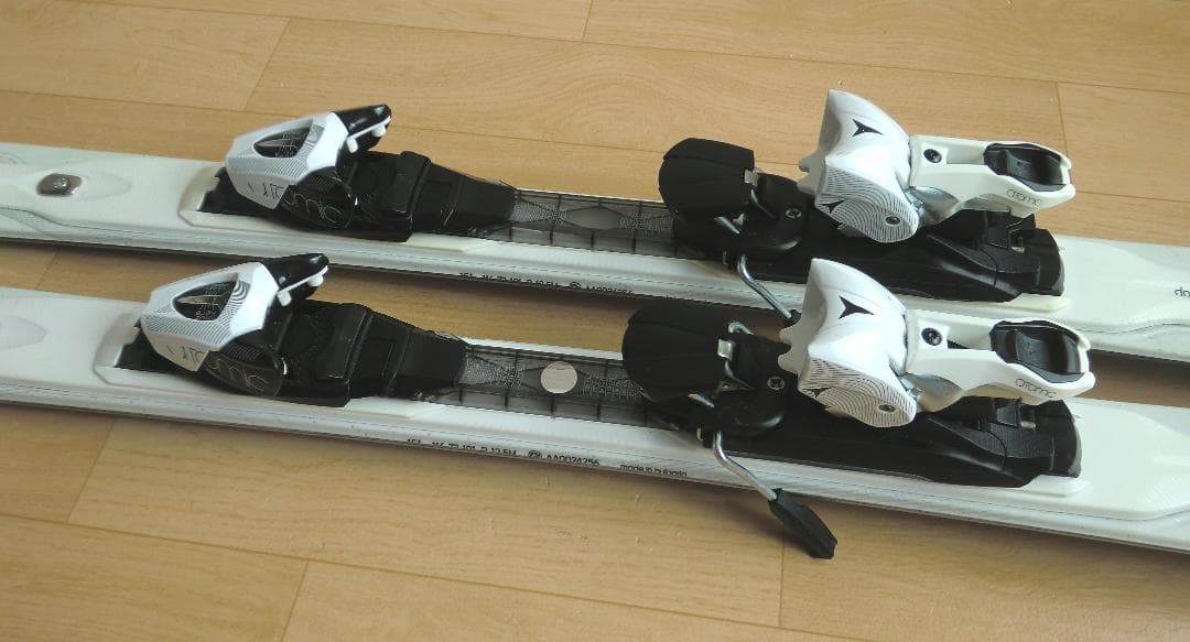 ■送料無料■アトミック■女性用スキーセット■板151靴24-24.5■メンテ付■