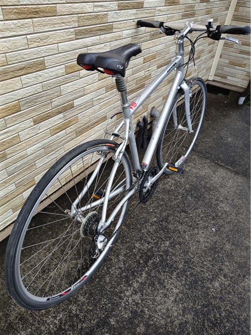 引取限定 中古 スペシャライズド3×8変速 540MM クロスバイク 防犯登録