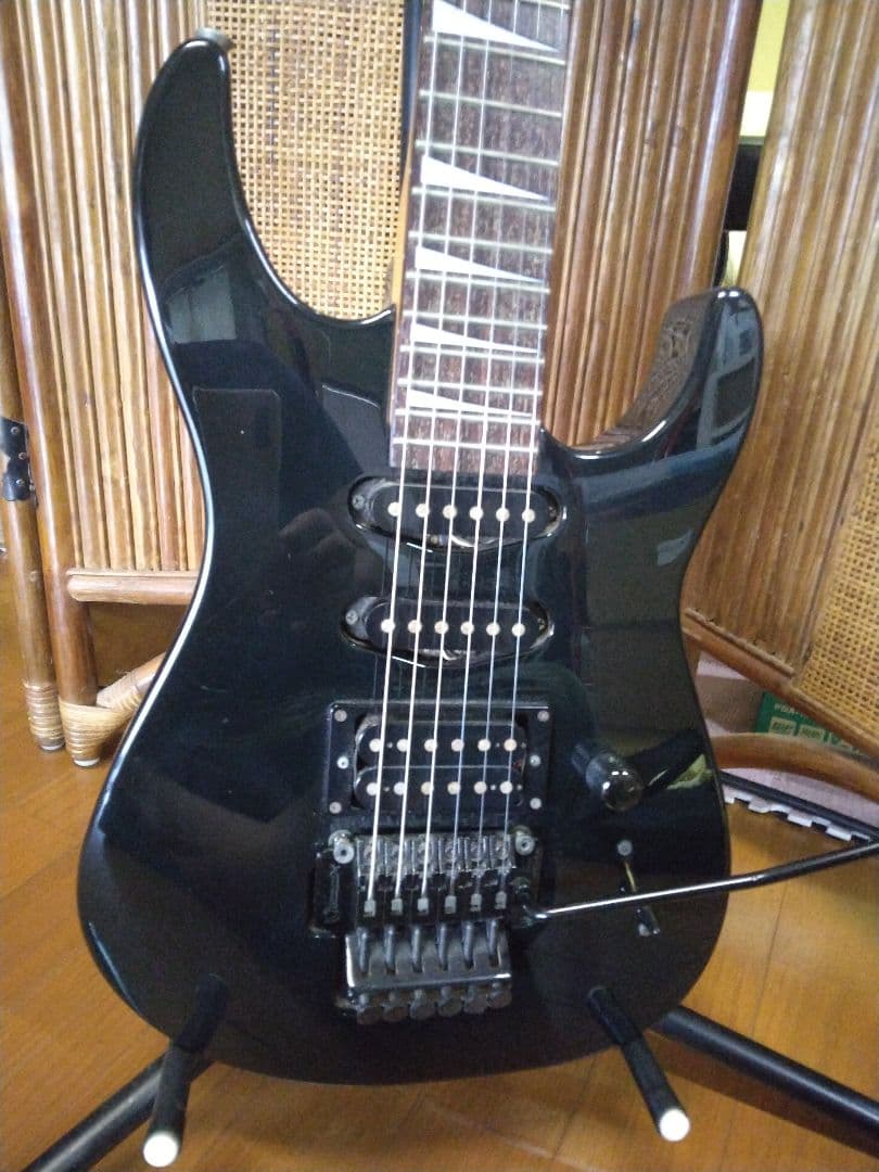 Charvel　610-SL ショートスケール フロイドローズ