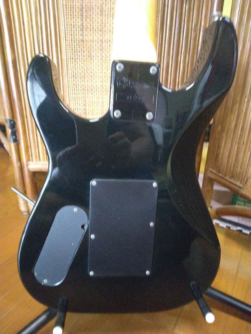 Charvel　610-SL ショートスケール フロイドローズ