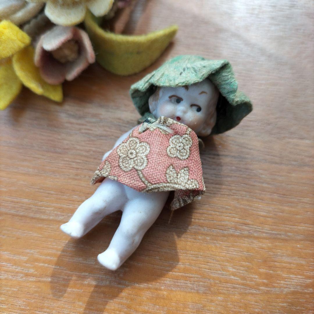 ドイツ　アンティーク　HERTWIG ミニチュアビスクドール　帽子を被った女の子