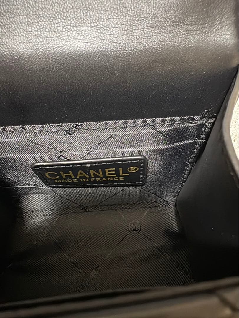 CHANEL ブラック ミニバッグ