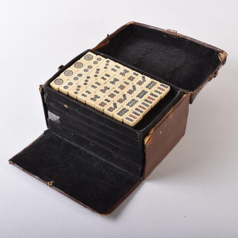 中国　竹嵌　骨牌　背竹牌　麻雀牌　皮製ケース付　V　7447