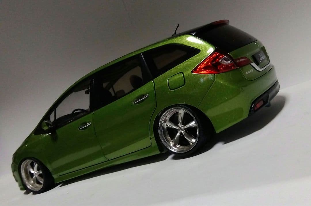 ホンダジェイド 左ハンドル仕様　1/18