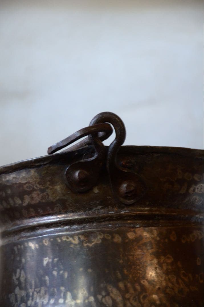 銅製の吊りポット（イギリス製）