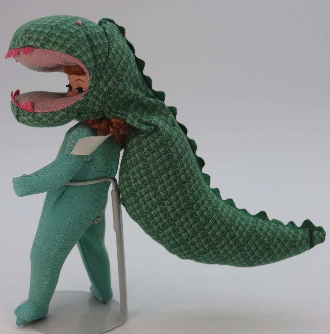 Madame Alexander ディノザウルス・コスチューム人形 約18cm