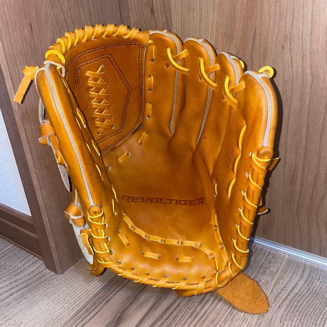 R*S様 【美津和タイガー】投手用軟式［レボルタイガー］