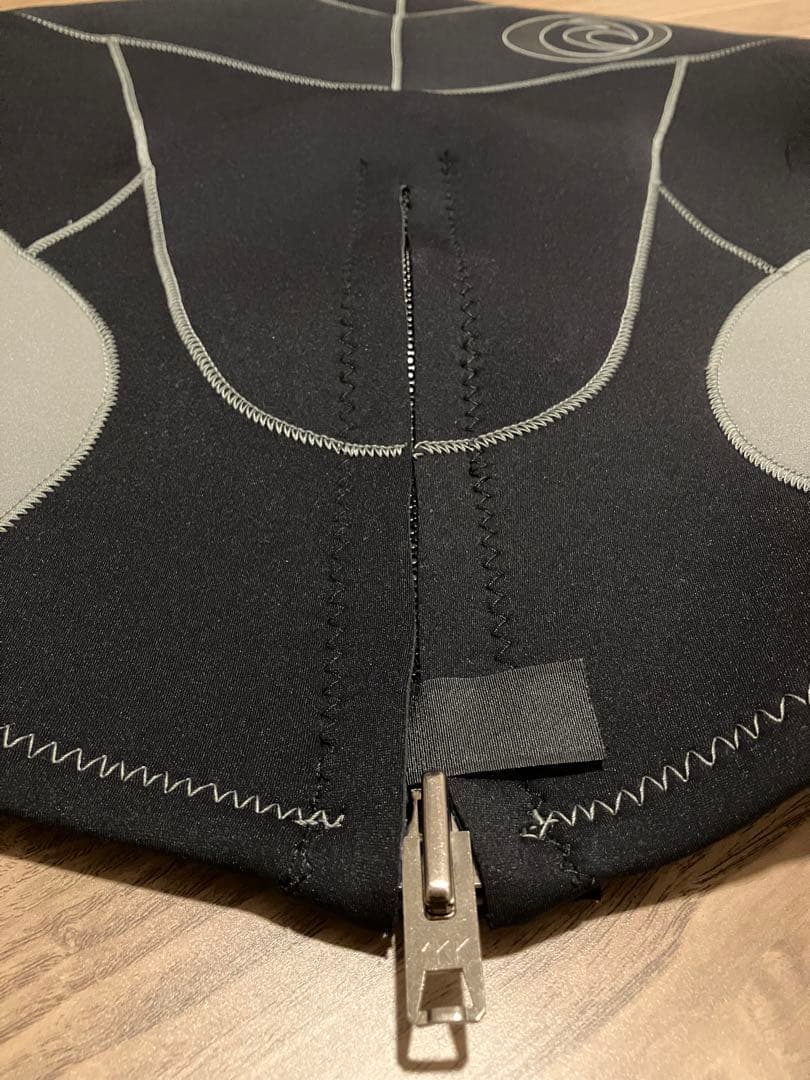 【美品】リップカール　タッパー　レディース　M