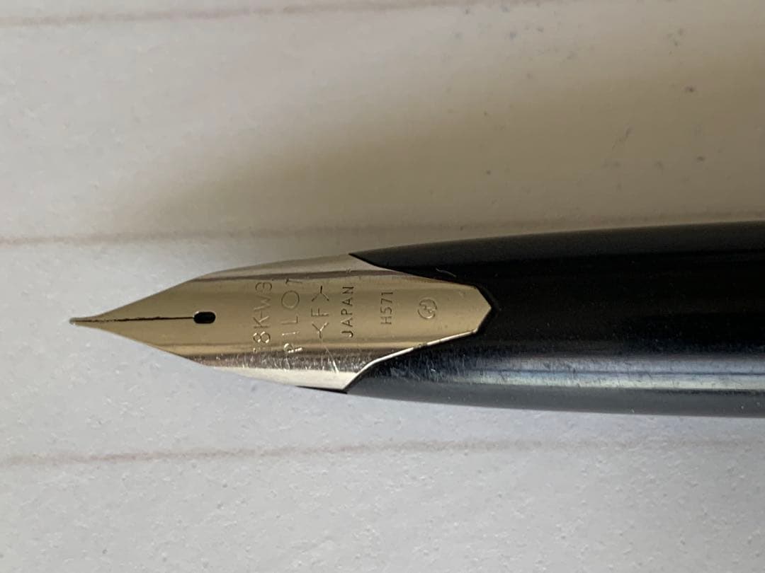 PILOT（パイロット） カスタム 蝕刻 万年筆 18K