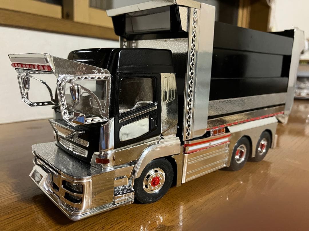 デコトラダンプ、1/32スーパーグレートデカ箱ダンプ、完成品