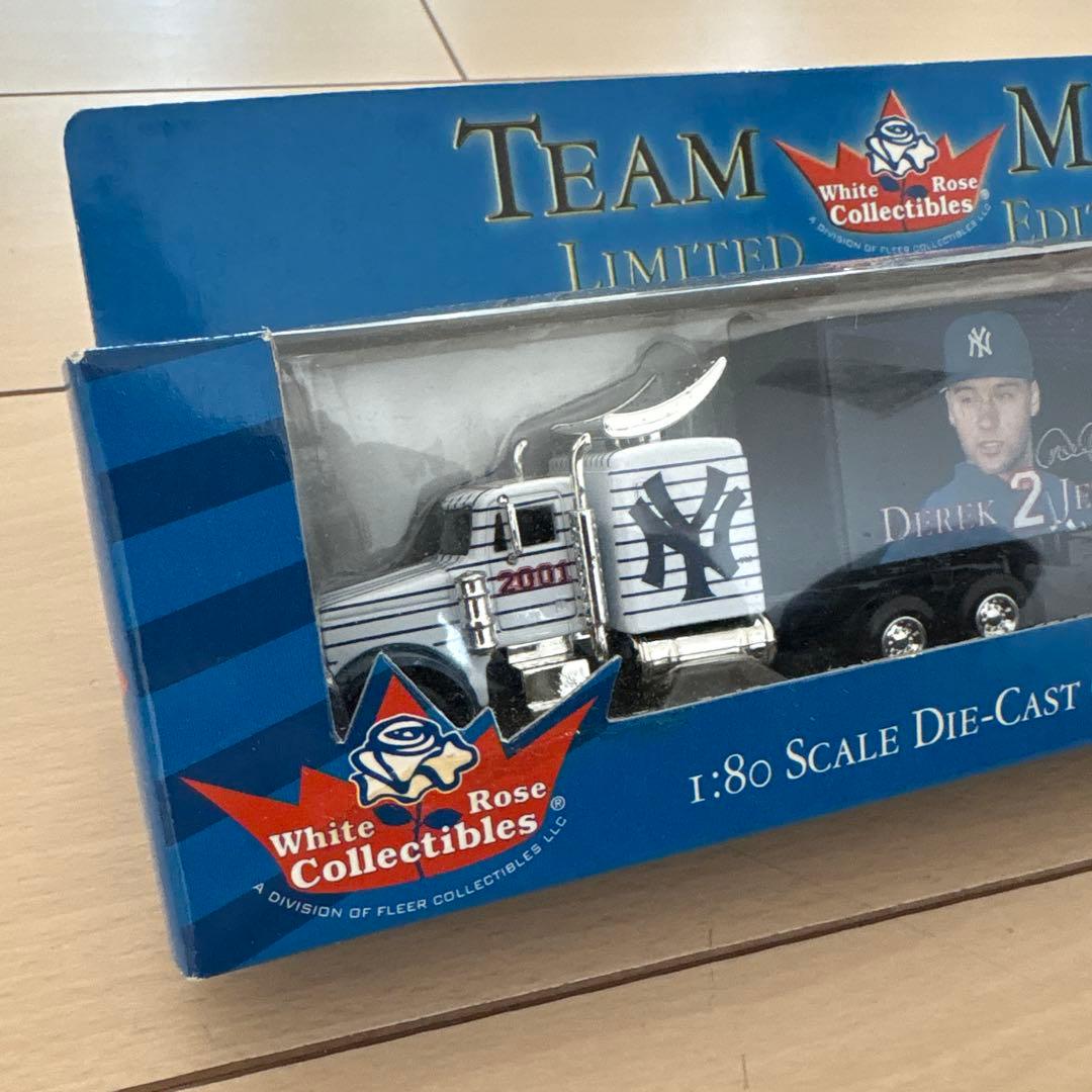 輸入品ニューヨーク・ヤンキース ミニカー トレーラー　トラック　メジャー