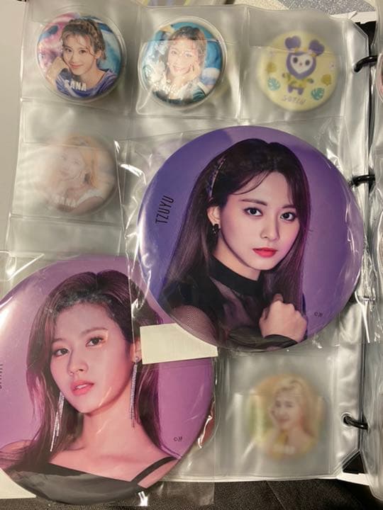 twice サナ，ツウィ(Kcon 全メンバー)缶バッジ