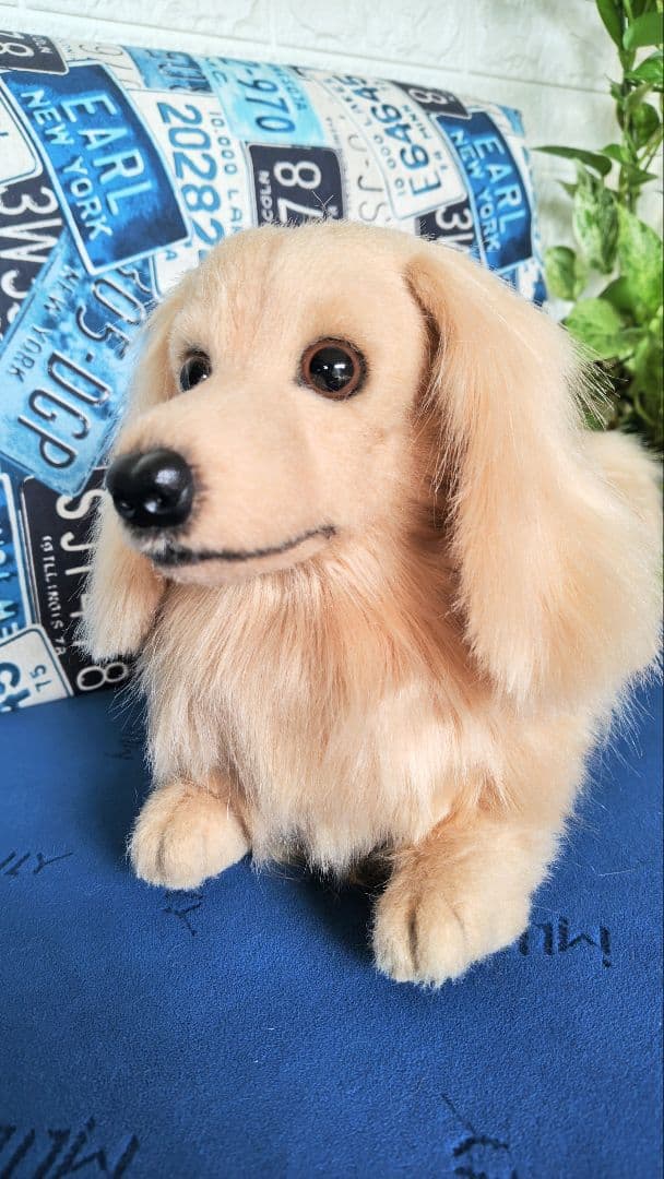 ダックスフンドぬいぐるみ （ベージュ）