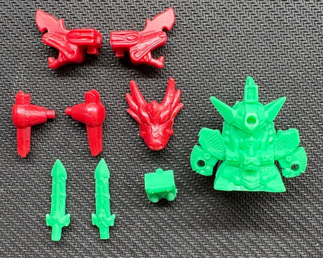 頑駄無白龍大帝　ガン消し　SD ガンダム　美品　全パーツあり