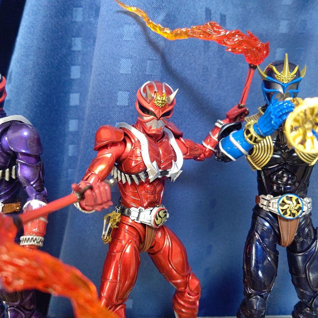 エスエイチフィギュアーツ 仮面ライダー 響鬼　真骨彫製法　5体セット