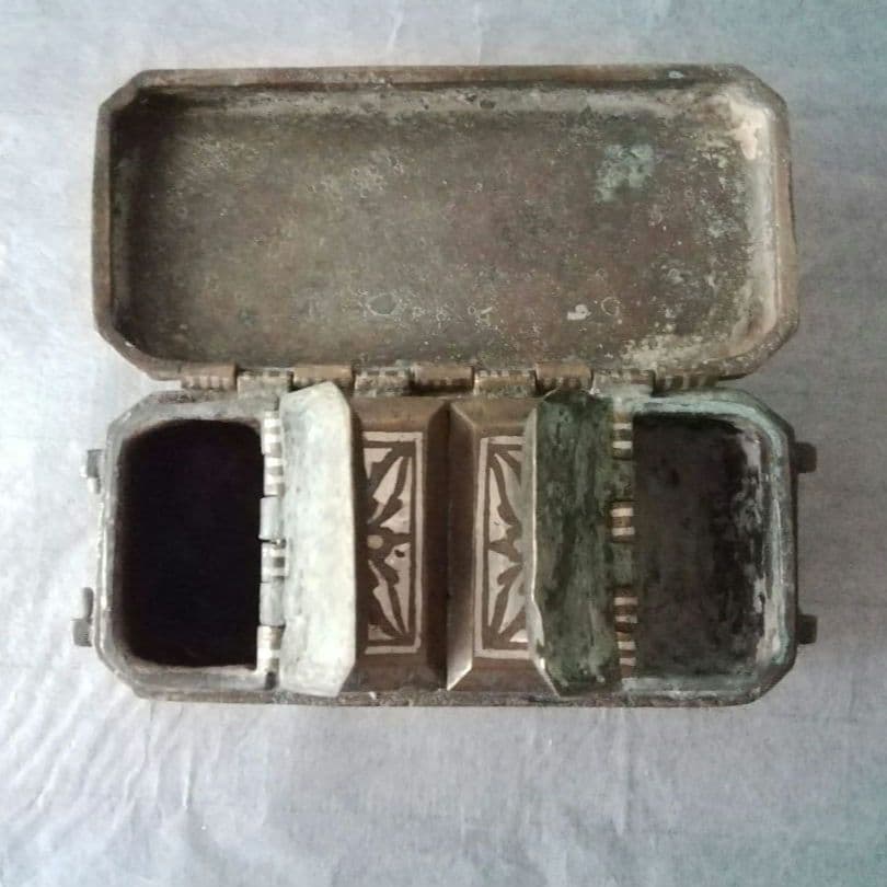 銀象嵌青銅ベタル箱、イスラム　フィリピン　ミンダナオ　アンティーク