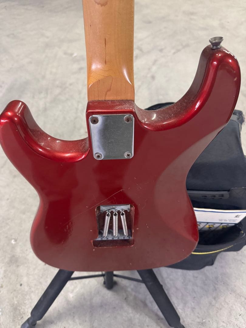 Legend エレキギター レッド ギターケース付き