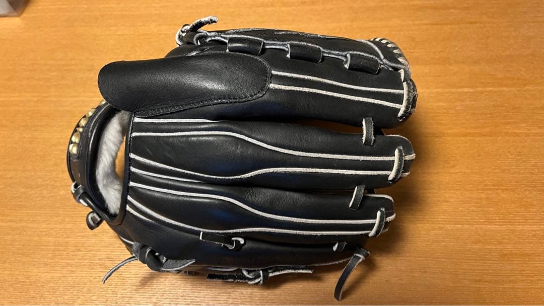 アシックス ゴールドステージ　硬式投手　BGH5LP 左利き用です。