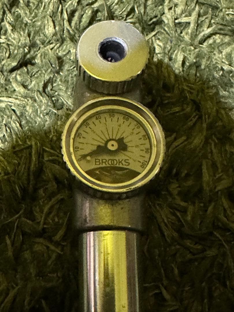 ブルックス　BROOKS 携帯ポンプ 圧力計付き　ハンドポンプ　コンパス付き