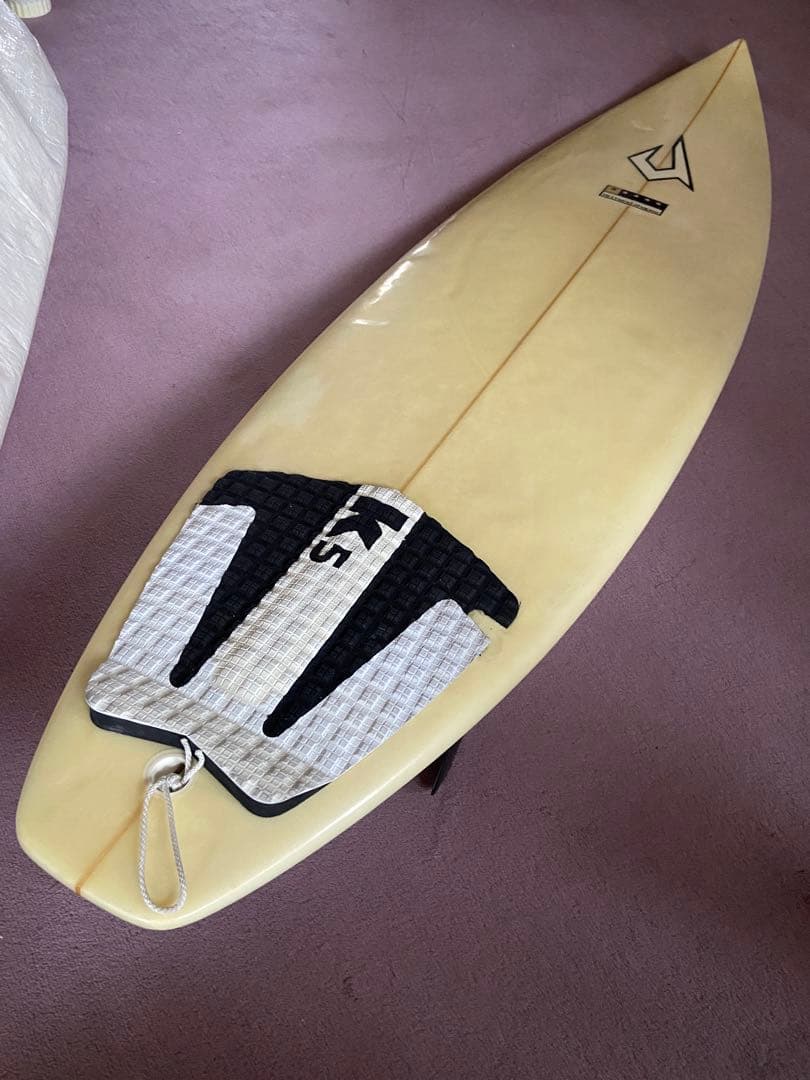 ジャスティス　RH 6'2\" ショートボード ケース付き