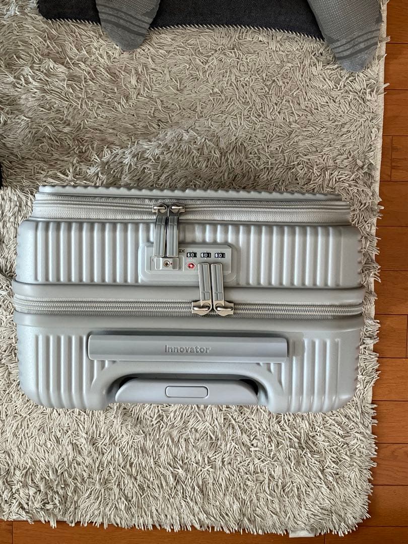 【新品未使用】イノベーター スーツケース innovator INV20 33L