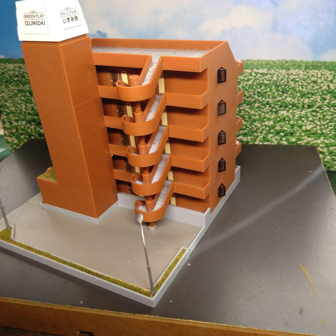 Nゲージ TOMIX他マンション２棟セット＋outland建物３棟セット