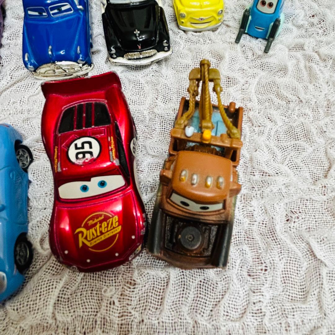 ミニカーセット ライトニング・マックイーン トレーラー付き