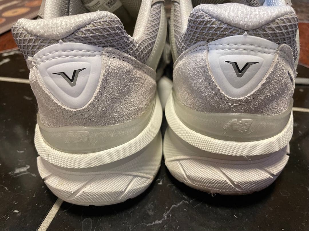 ニューバランス　990V5