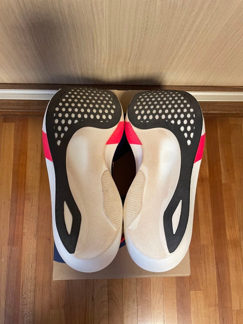 美品 asics メタスピードエッジ TOKYO 23.5cm