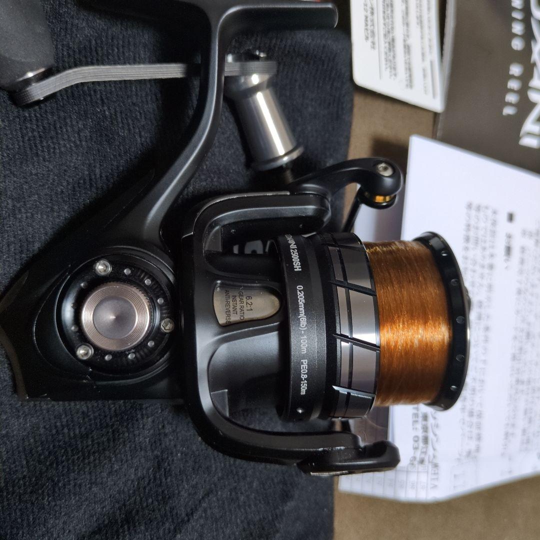 Abu Garcia ROXANI 2500H スピンキャストリール