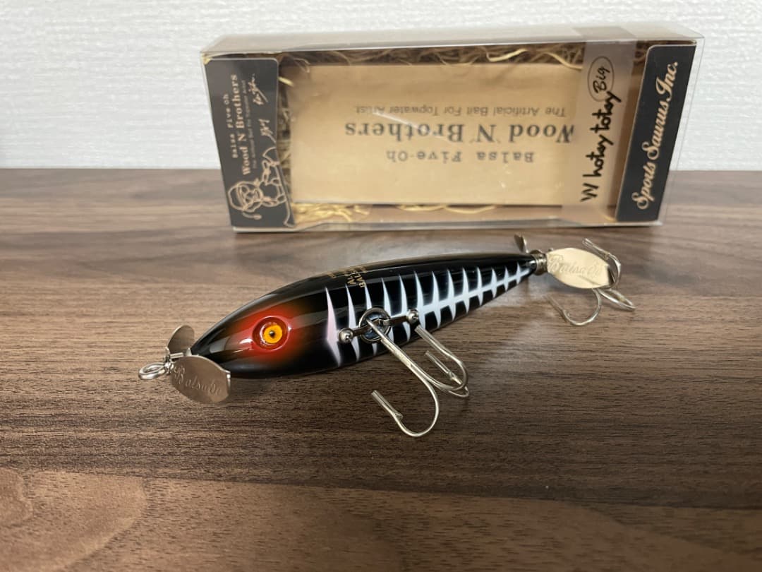 ザウルス WホッツィートッツィーBig ブラックボーン新品未使用