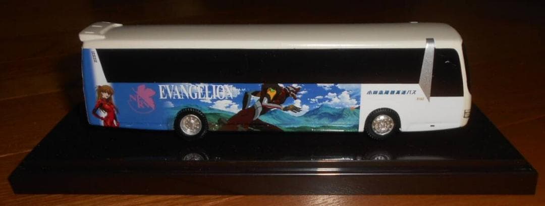 アドウイング　1/80　　小田急バス　三菱　エヴァンゲリオンラッピング　2号機