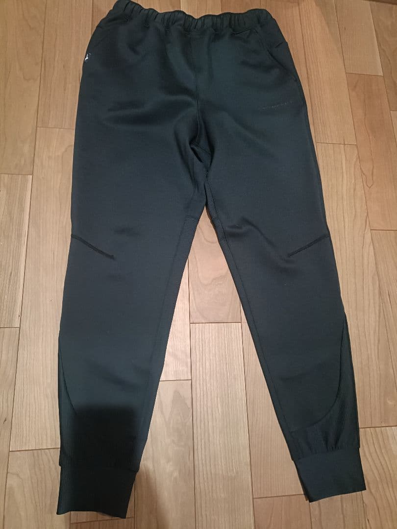 ミズノ MORELIA ピーチタッチスウェットフーディー・パンツ(ブラック)