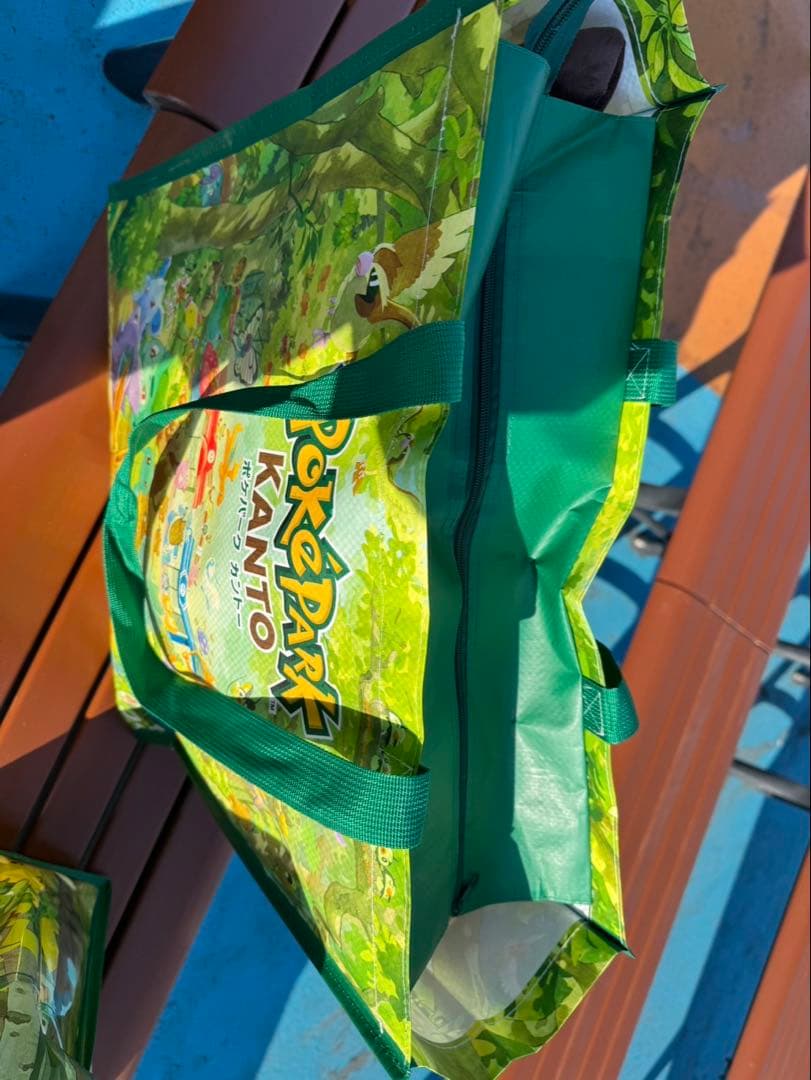 ぬいぐるみ特大イーブイ　ピカチュウ　ポケパーク　カントー　限定　ポケモン　袋付き