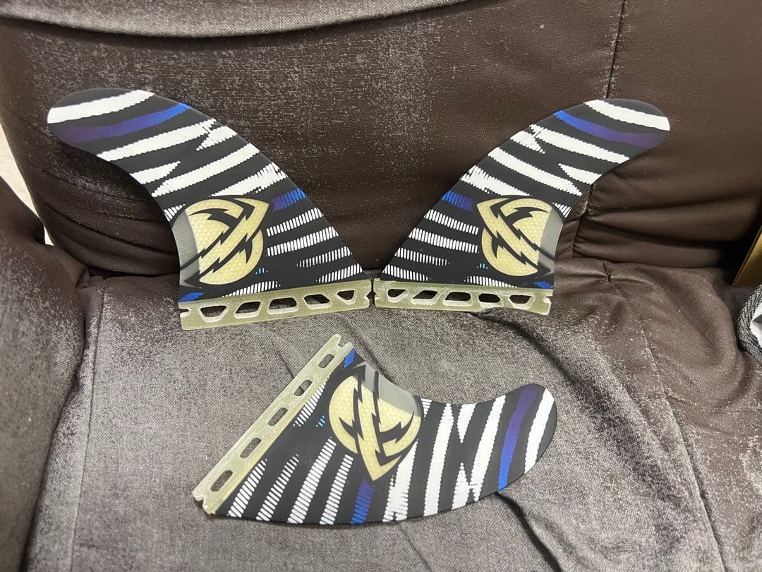 futuresフューチャーフィン　メイヘム　メンヘム　M 新品