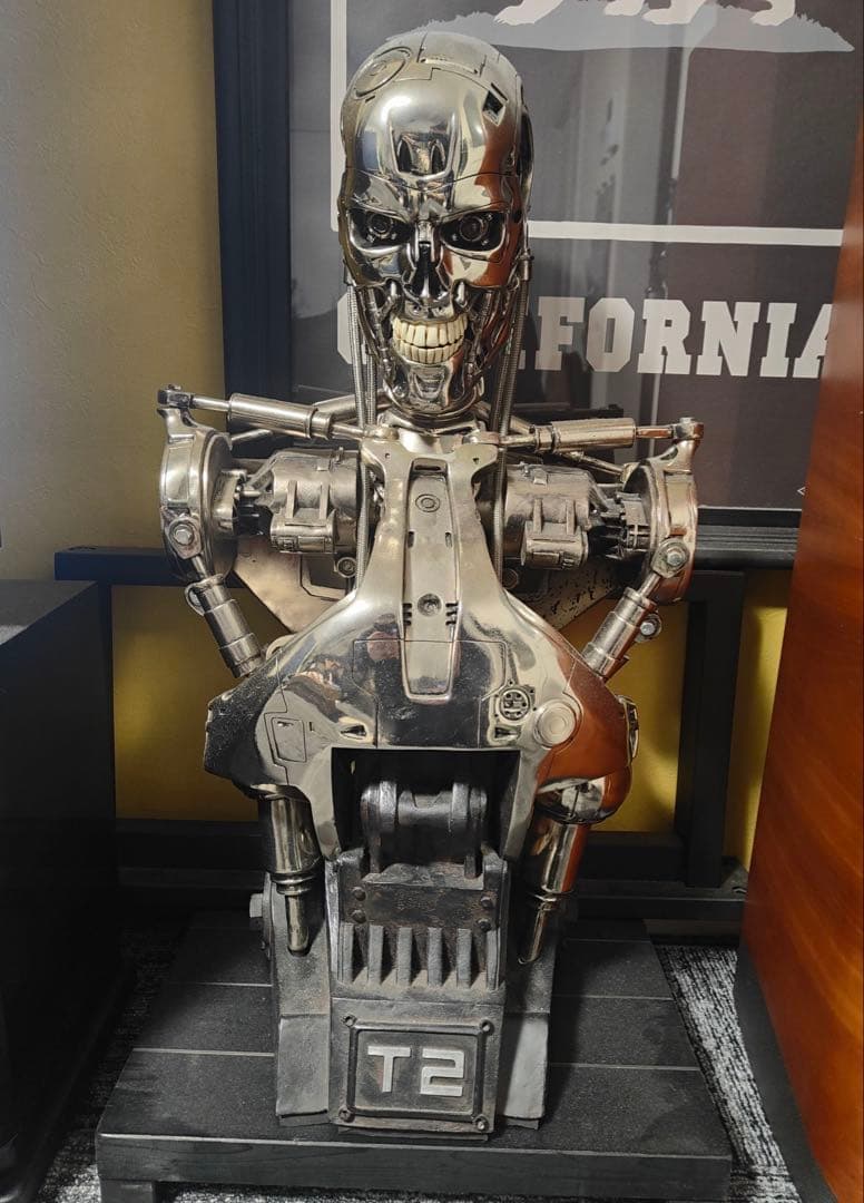 スタチュー 特注製作品 　ターミネーター　特大　フィギュア　アメコミ　ゴジラ