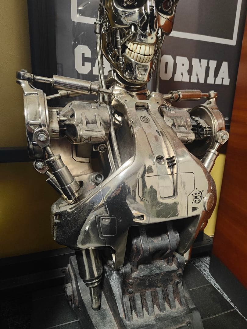 スタチュー 特注製作品 　ターミネーター　特大　フィギュア　アメコミ　ゴジラ