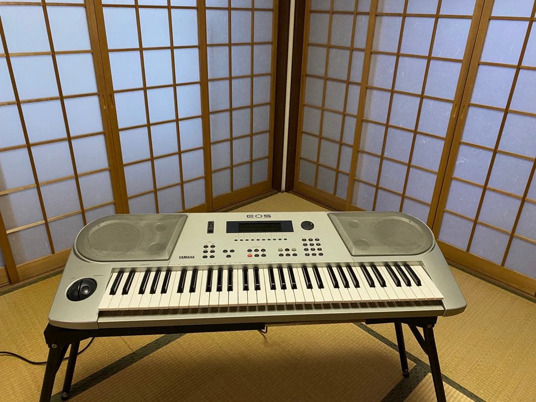 Yamaha EOS B900シンセサイザーとMIDIコレクション