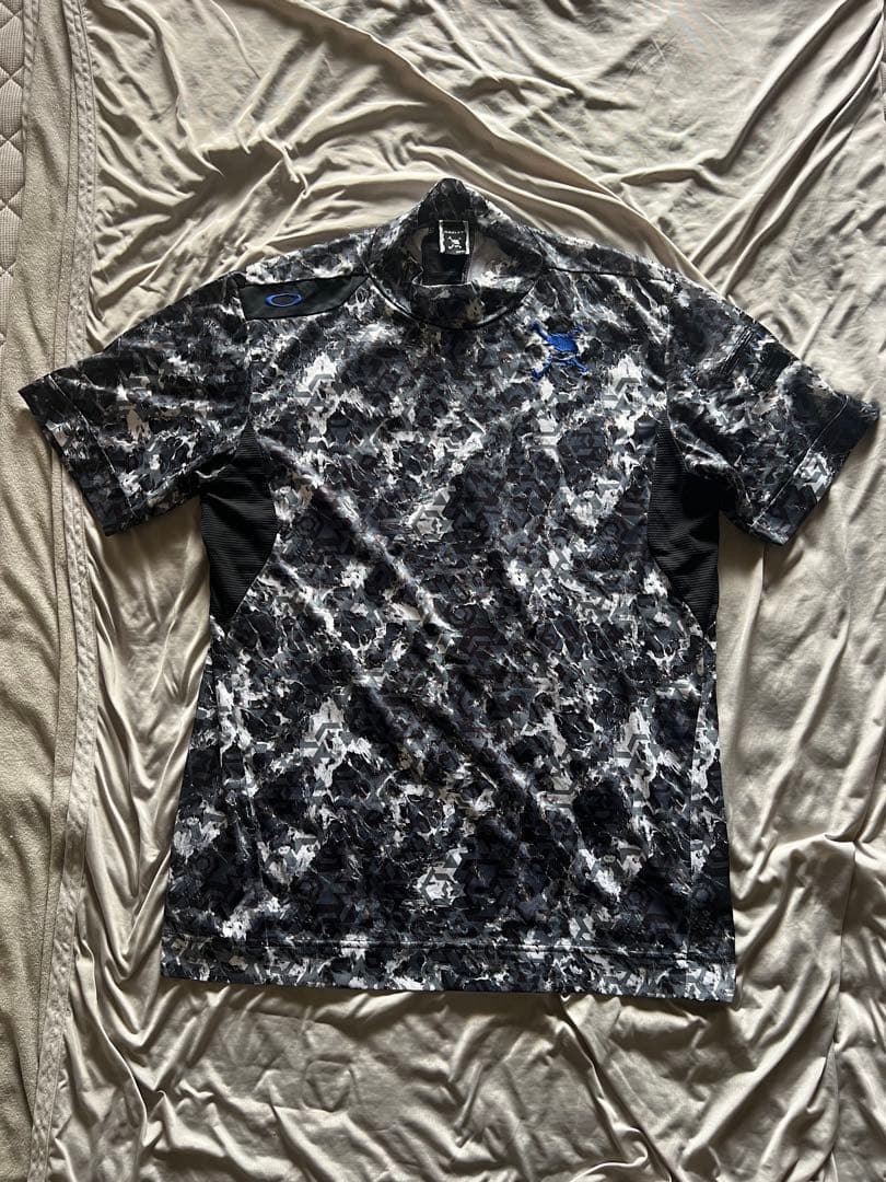 OAKLEY パフォーマンスフィット シャツ JPN XL カモフラージュ