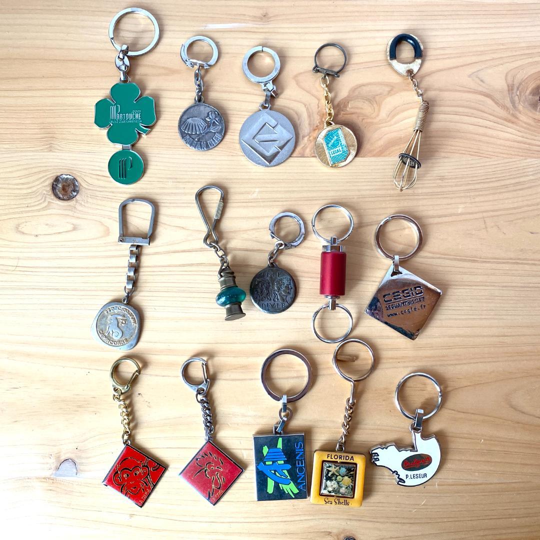 75個セット フランスヴィンテージ 金属製 キーホルダーまとめ売り D13