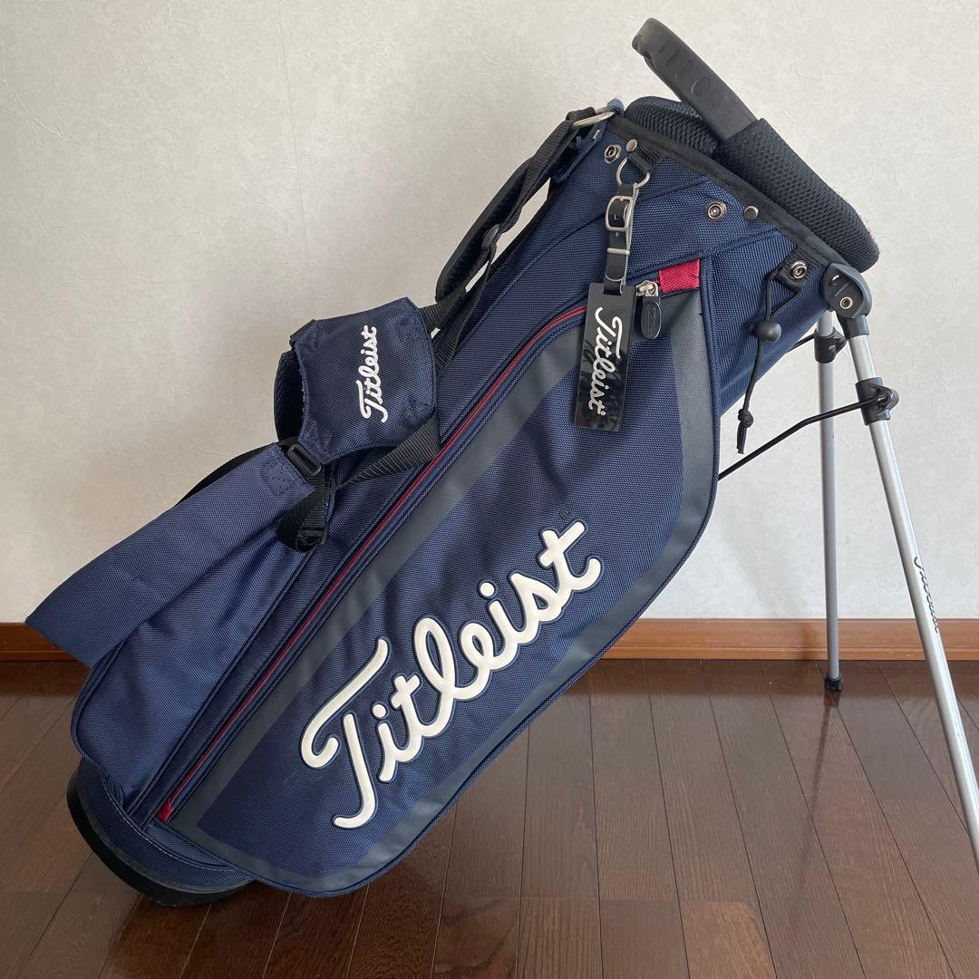 Titleist スタンド軽量キャディバック ネイビー /レッドキャディバッグ