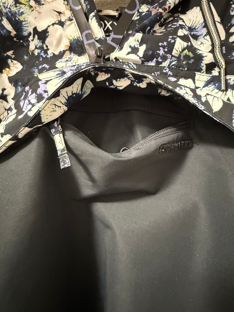 【最安値】ロキシー スノーボード ジャケット SHELTER JK ROXY