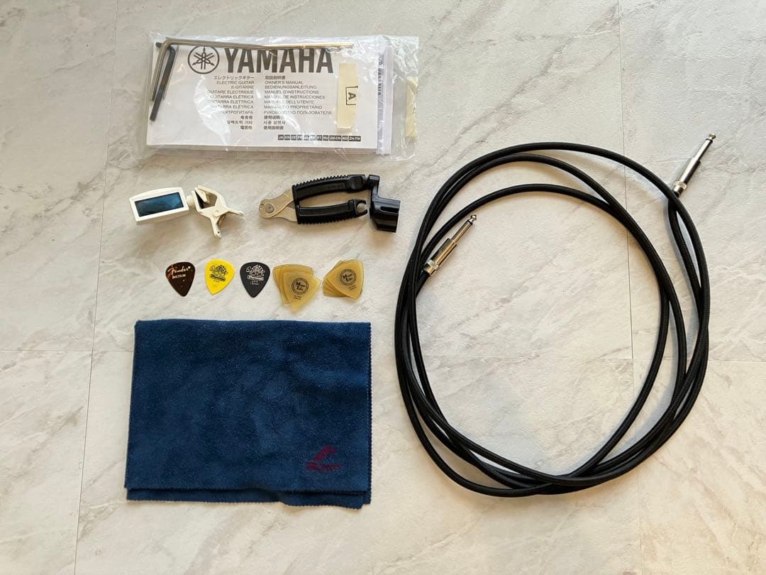 （Desman Artadewa）YAMAHA PACIFICA 612