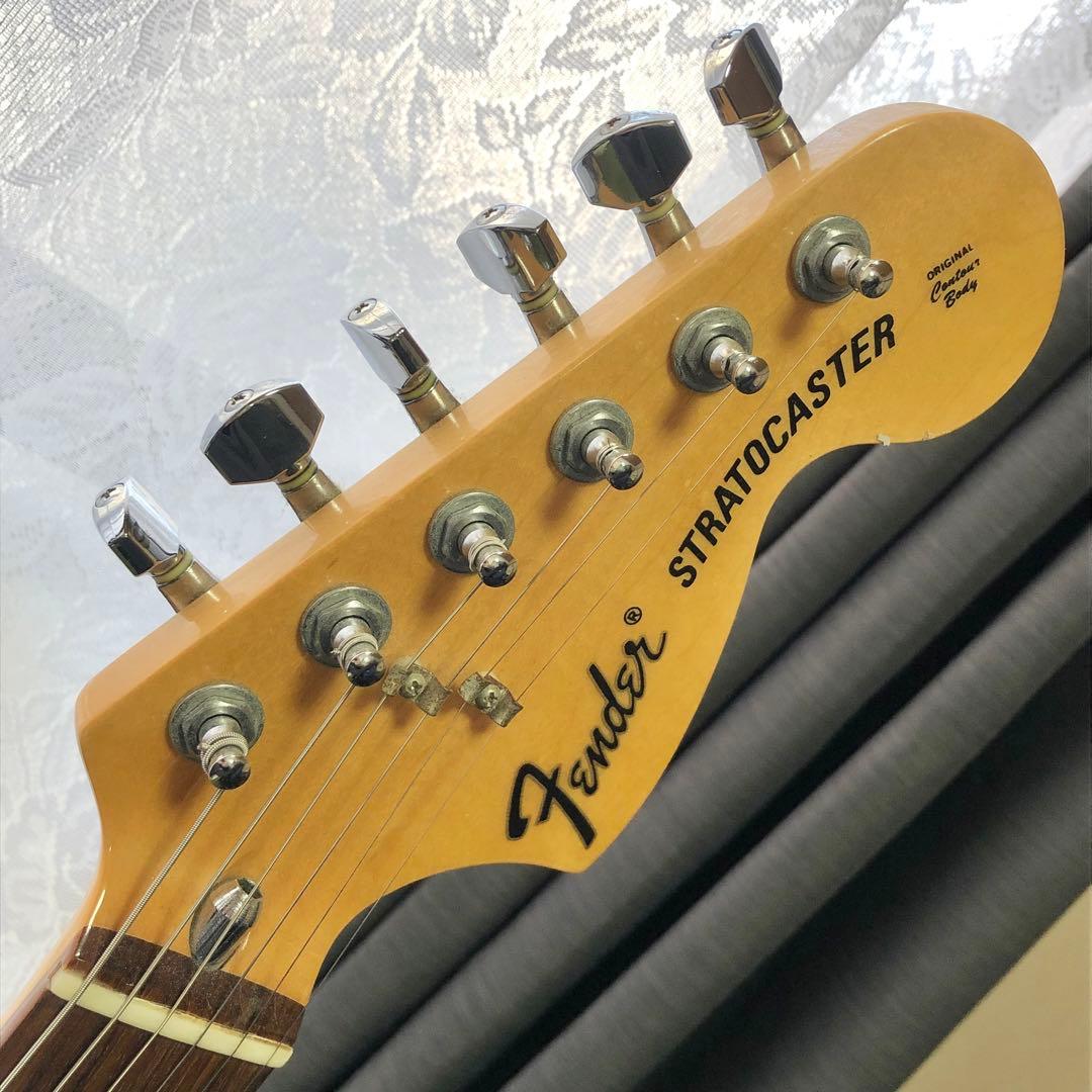 ギター　Fender Japan ST72