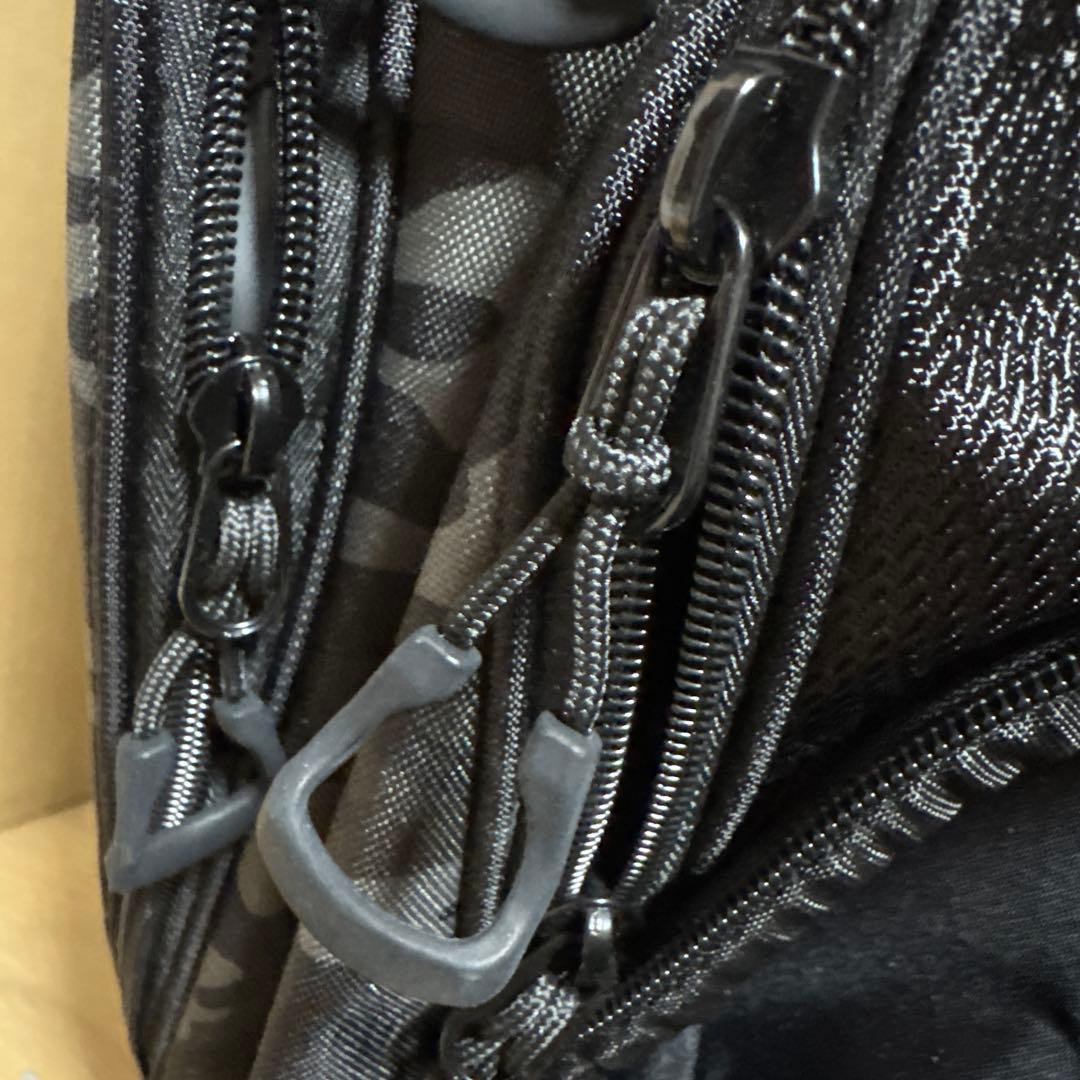 未使用　スコッティキャメロン　キャディバッグ　カモ　エクスプローラー